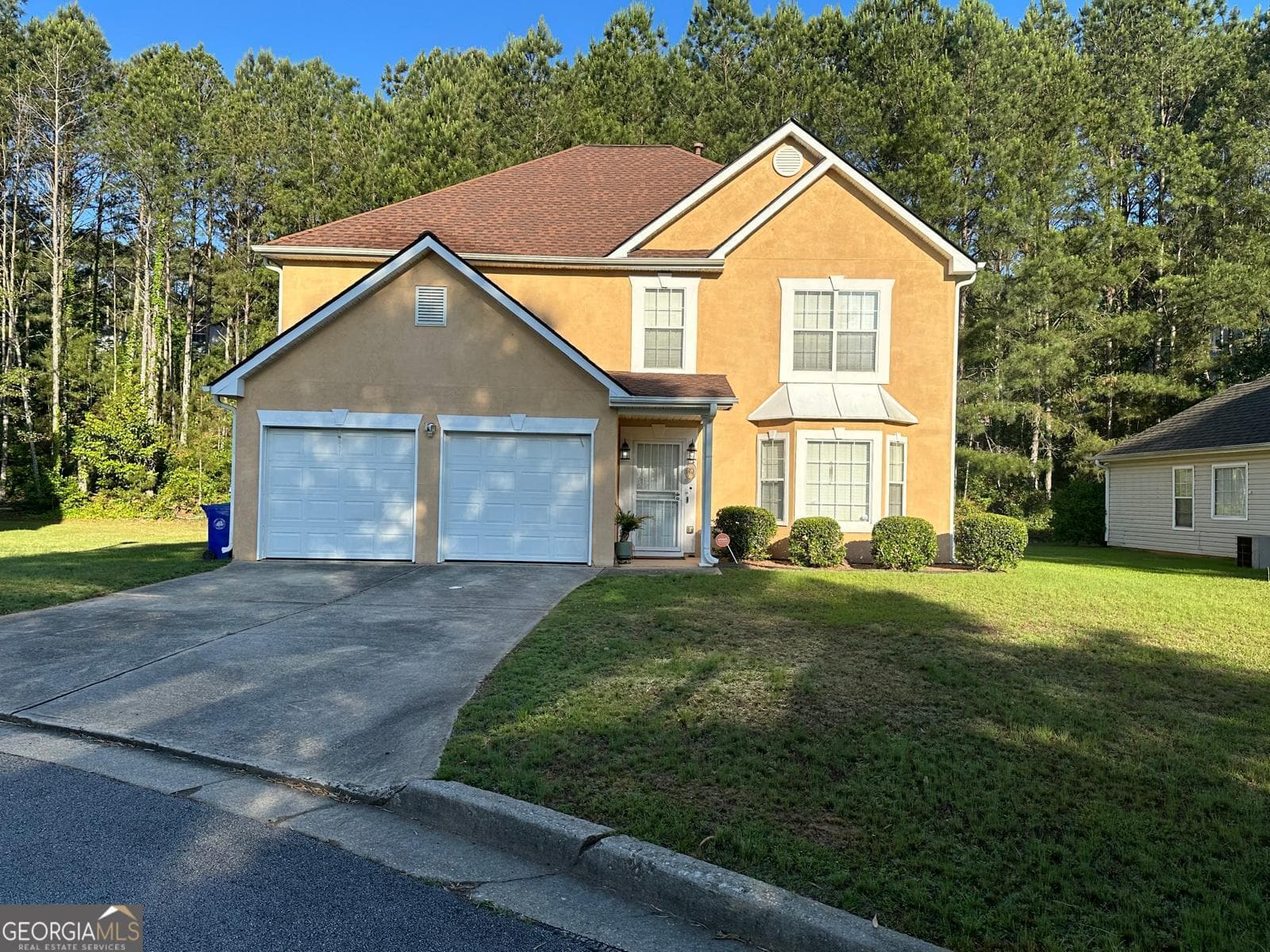 3 bedroom, 2.5 bathroom, 2,533 sq ft single family residence sold at 5681 Winchester Place, Lithonia, GA 30038