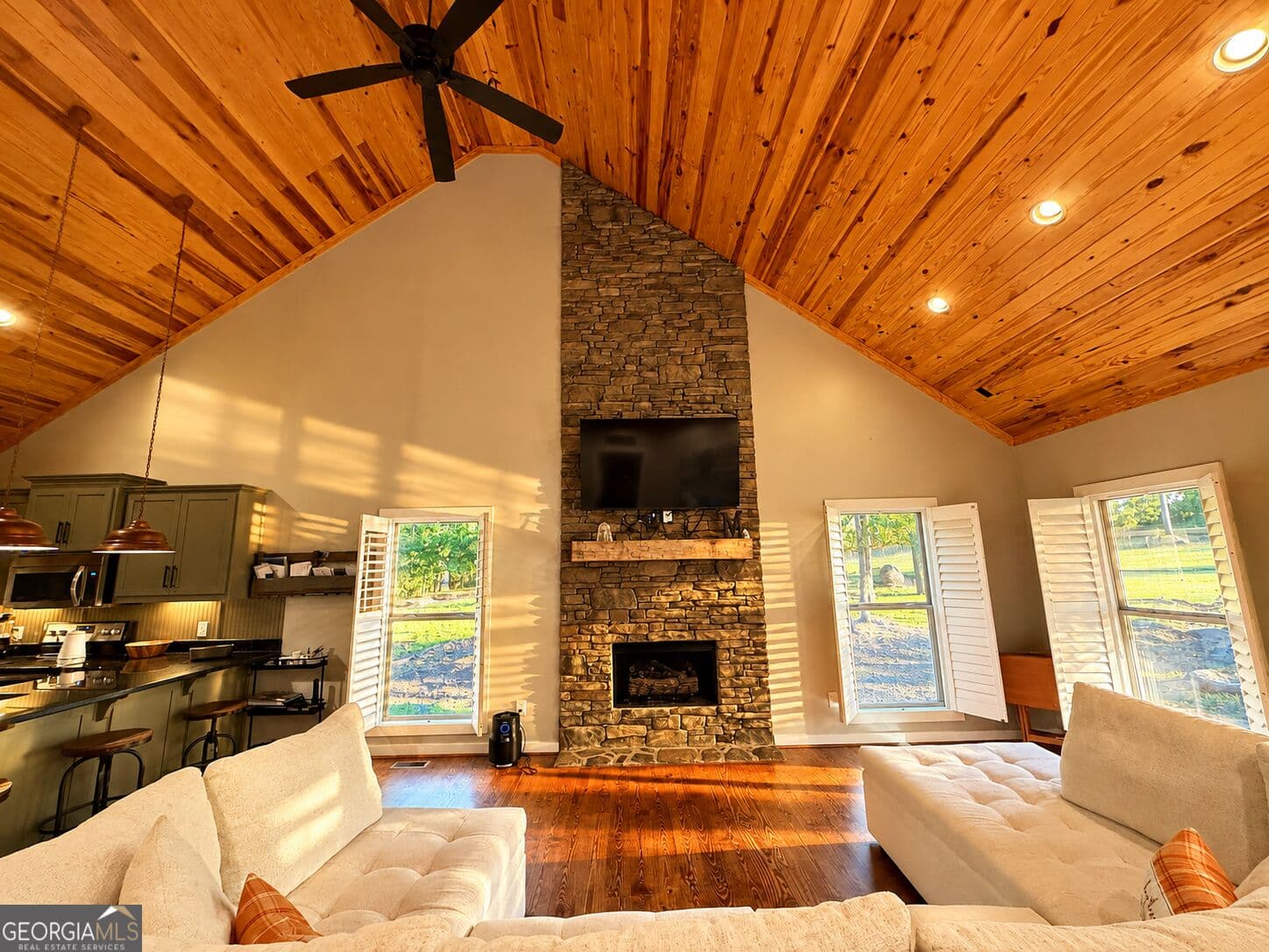 2 bedroom, 2 bathroom, 1,617 sq ft cabin,single family residence under contract at 2323 Pleasant Valley Road, Woodland, GA 31836 — photo 9