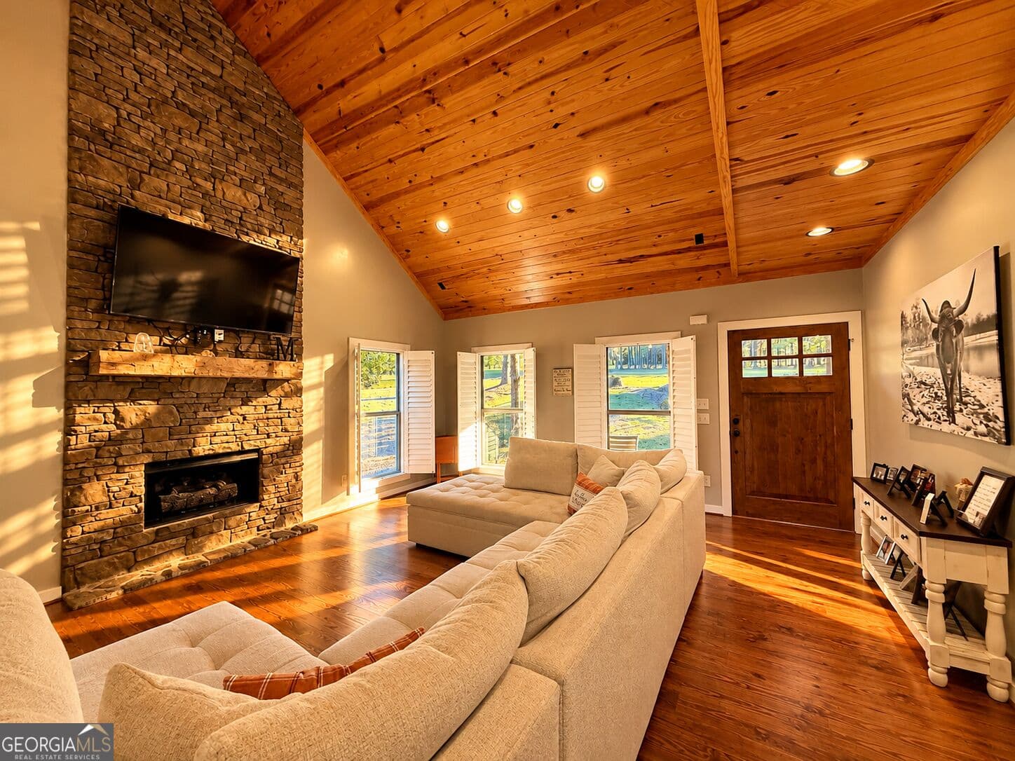 2 bedroom, 2 bathroom, 1,617 sq ft cabin,single family residence under contract at 2323 Pleasant Valley Road, Woodland, GA 31836 — photo 8