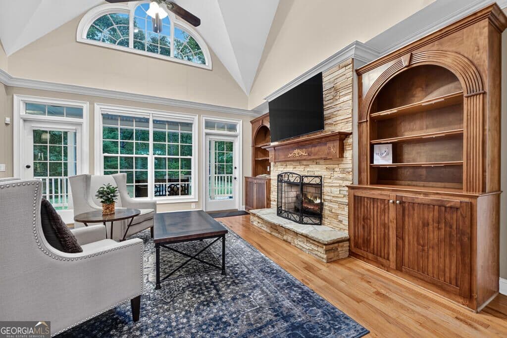 4 bedroom, 4.5 bathroom, 5,158 sq ft single family residence for sale at 552 Dalrymple Circle, Ellijay, GA 30540 — photo 4