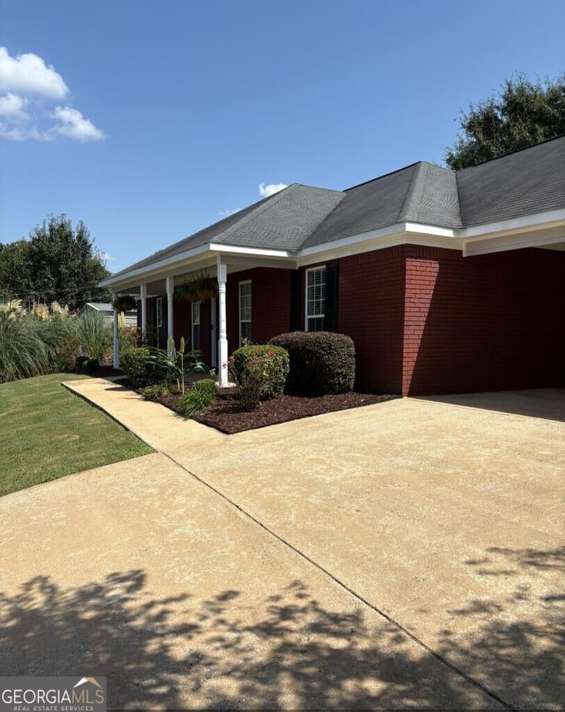 3 bedroom, 2 bathroom, 1,410 sq ft single family residence for sale at 54 Lee Road 2108, Phenix City, AL 36870 — photo 8