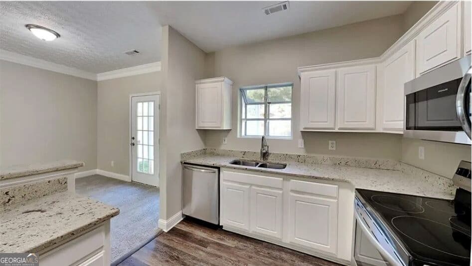 3 bedroom, 3.5 bathroom, 1,556 sq ft condominium for rent at 92 Bay Branch Boulevard 92, Fayetteville, GA 30214 for $2,050 a month — photo 6