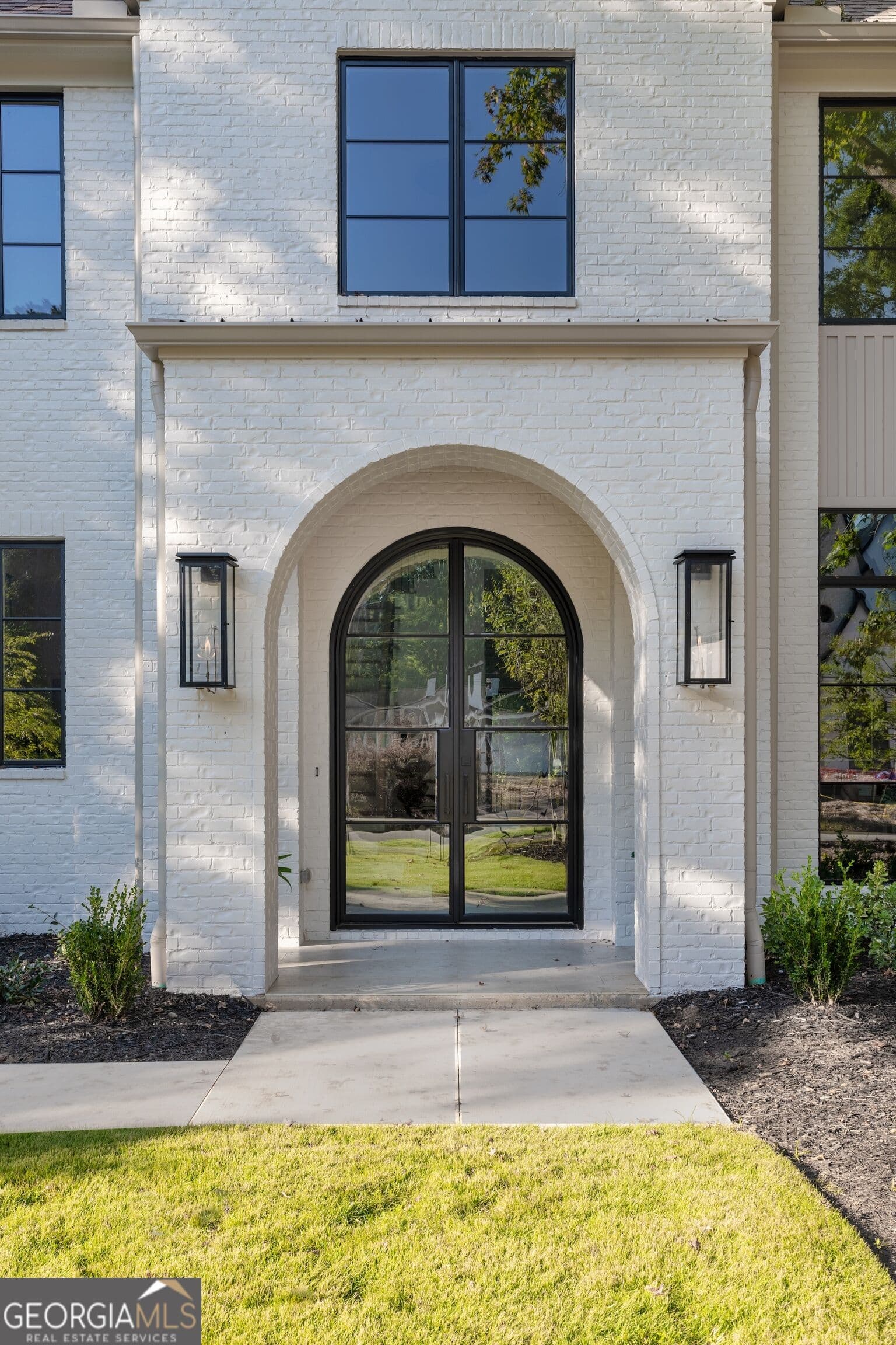 5 bedroom, 5.5 bathroom single family residence for sale at 175 Pebble Trail, Alpharetta, GA 30009 — photo 3