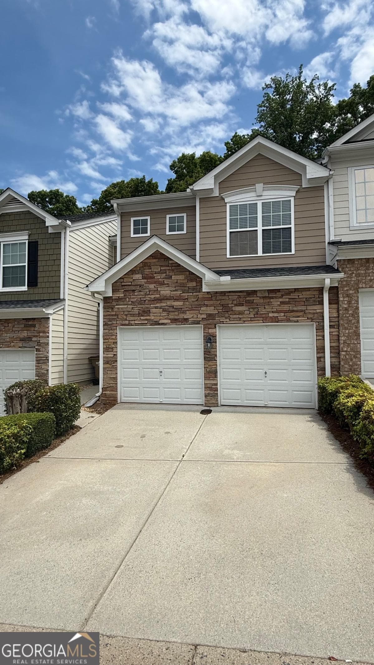 3 bedroom, 2.5 bathroom, 1,774 sq ft townhouse sold at 86 Flatwood Trail 11, Marietta, GA 30066