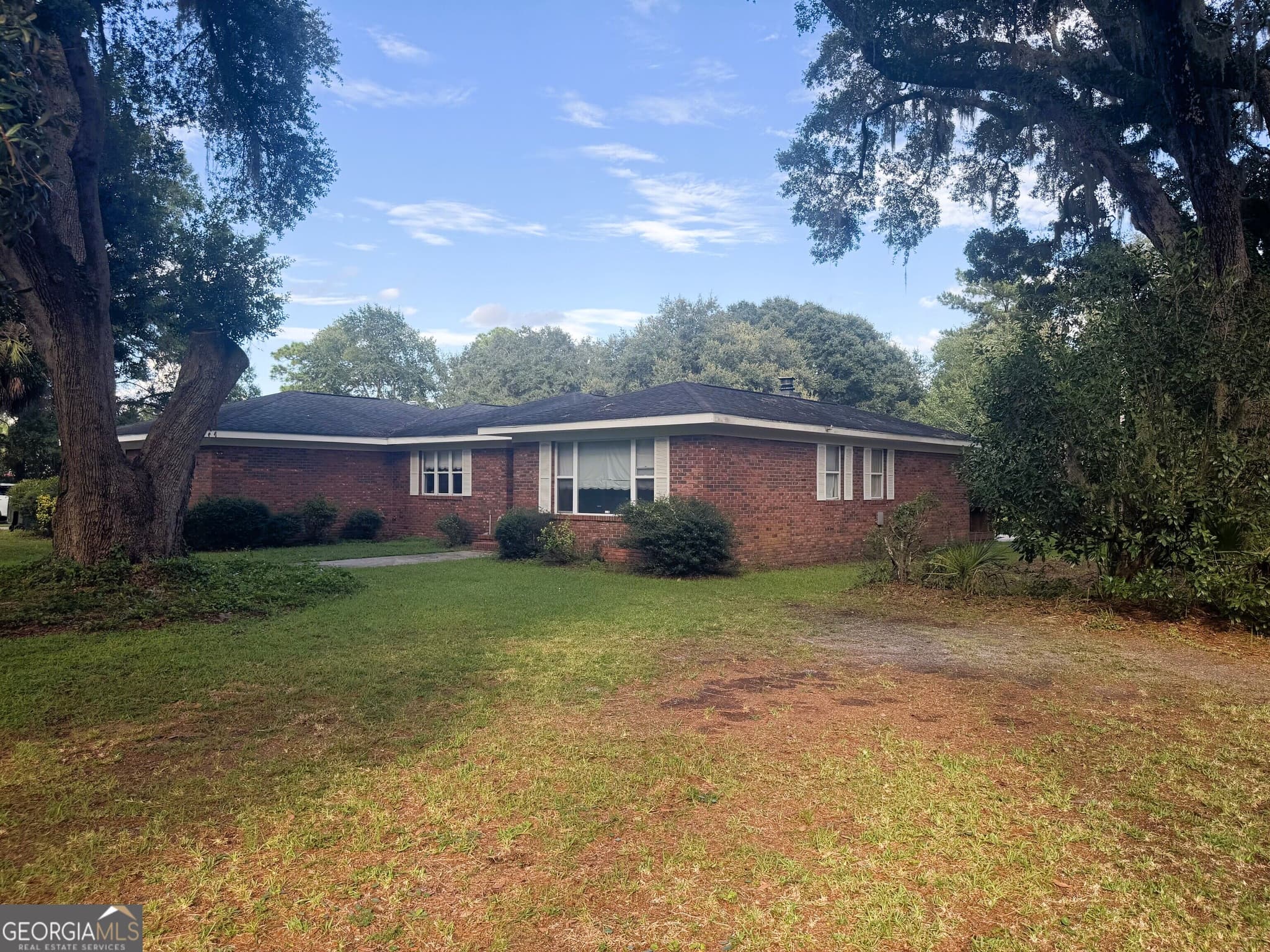 4 bedroom, 3 bathroom, 2,669 sq ft single family residence for sale at 1124 Myers Hill Road, Brunswick, GA 31523 — photo 2