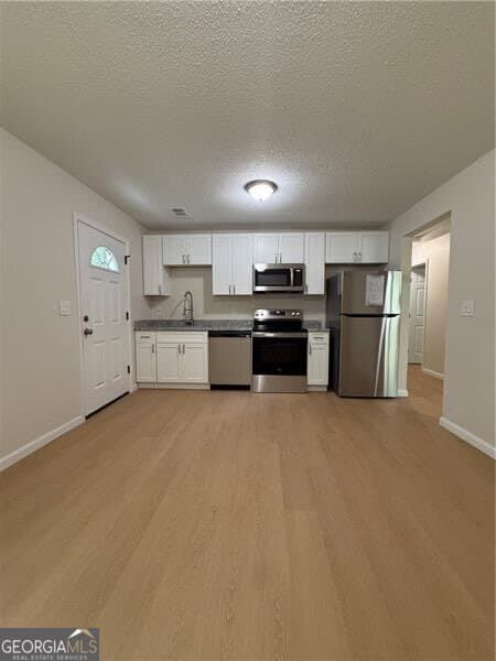 3 bedroom, 2 bathroom, 1,064 sq ft single family residence for sale at 3319 Decatur Street, Columbus, GA 31906 — photo 2