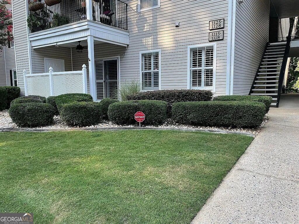 2 bedroom, 3 bathroom, 1,324 sq ft condominium for sale at 1115 Ridgefield Drive, Peachtree City, GA 30269 — photo 4