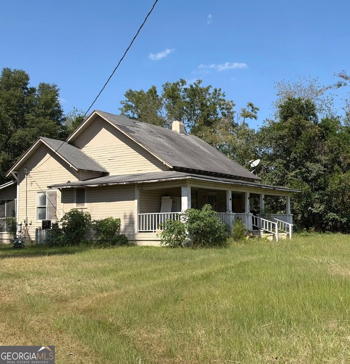 2 bedroom, 1.5 bathroom, 1,527 sq ft single family residence under contract at 6282 Statesboro Highway, Sylvania, GA 30467