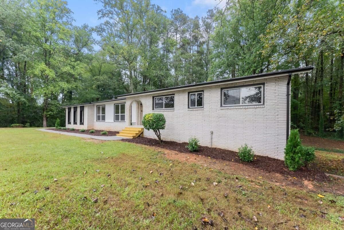 4 bedroom, 3 bathroom single family residence for sale at 758 Springlake Road, Lawrenceville, GA 30045 — photo 4