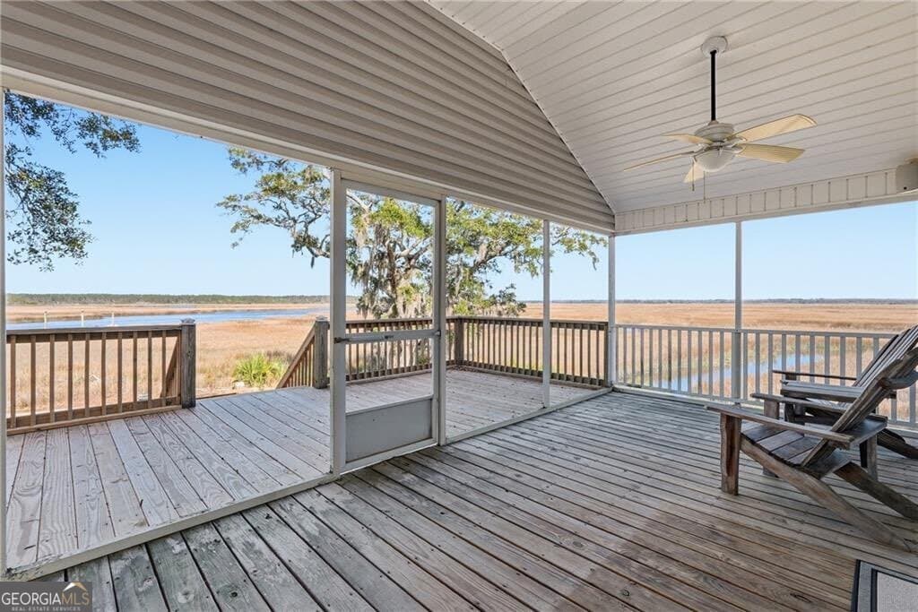3 bedroom, 2 bathroom, 1,600 sq ft single family residence for sale at 1116 Pleasure Point Lane, Townsend, GA 31331 — photo 4
