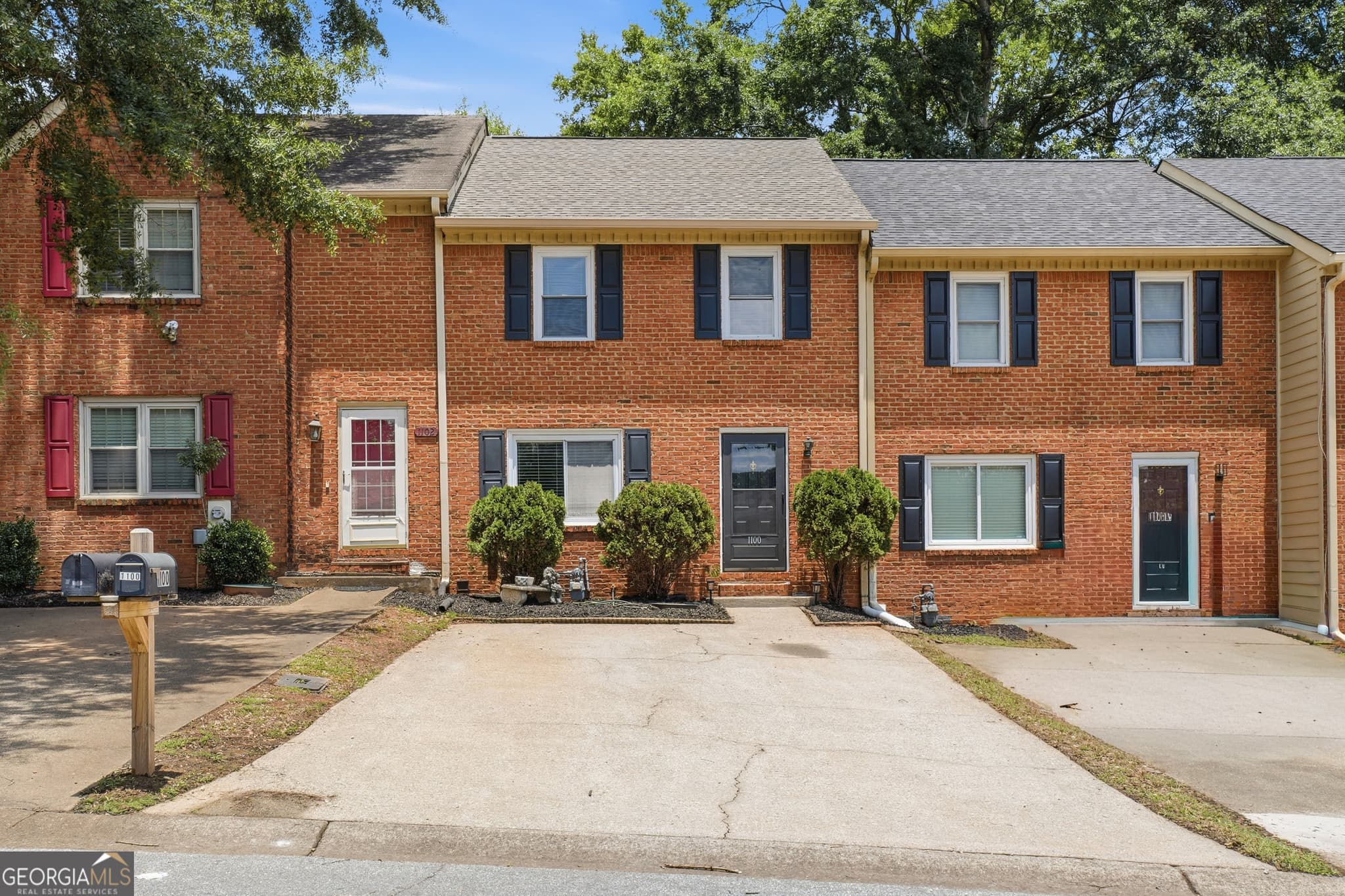 2 bedroom, 2.5 bathroom, 1,320 sq ft townhouse for rent at 1100 Westfield Trace, Smyrna, GA 30082 for $1,950 a month — photo 1 of 1