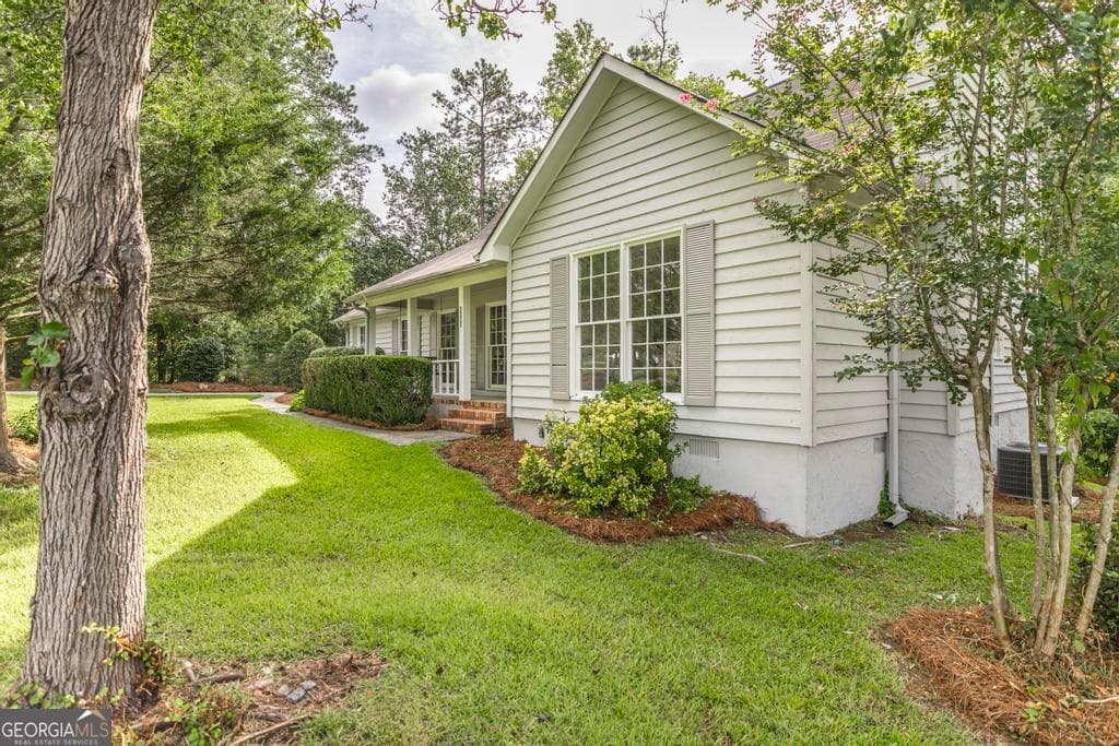 4 bedroom, 2.5 bathroom, 2,606 sq ft single family residence for sale at 6806 Bay Point Drive, Macon, GA 31220 — photo 5