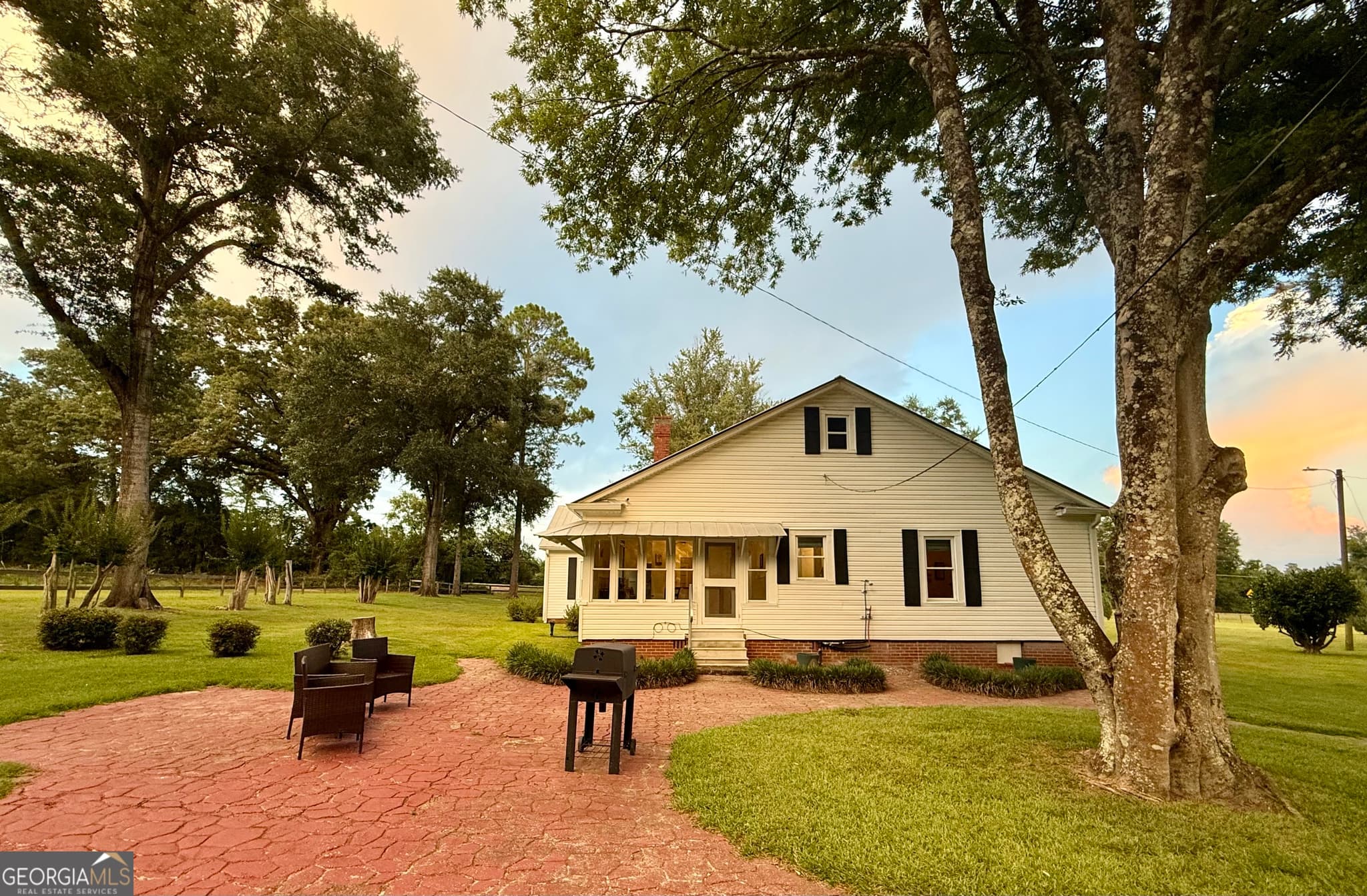 3 bedroom, 2 bathroom, 2,330 sq ft single family residence for sale at 1693 Burtons Ferry Highway, Sylvania, GA 30467 — photo 2