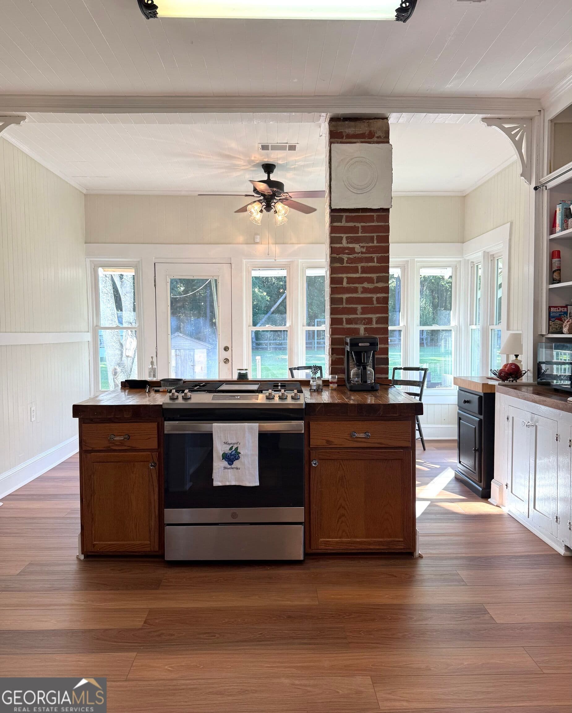 3 bedroom, 2 bathroom, 2,330 sq ft single family residence for sale at 1693 Burtons Ferry Highway, Sylvania, GA 30467 — photo 4