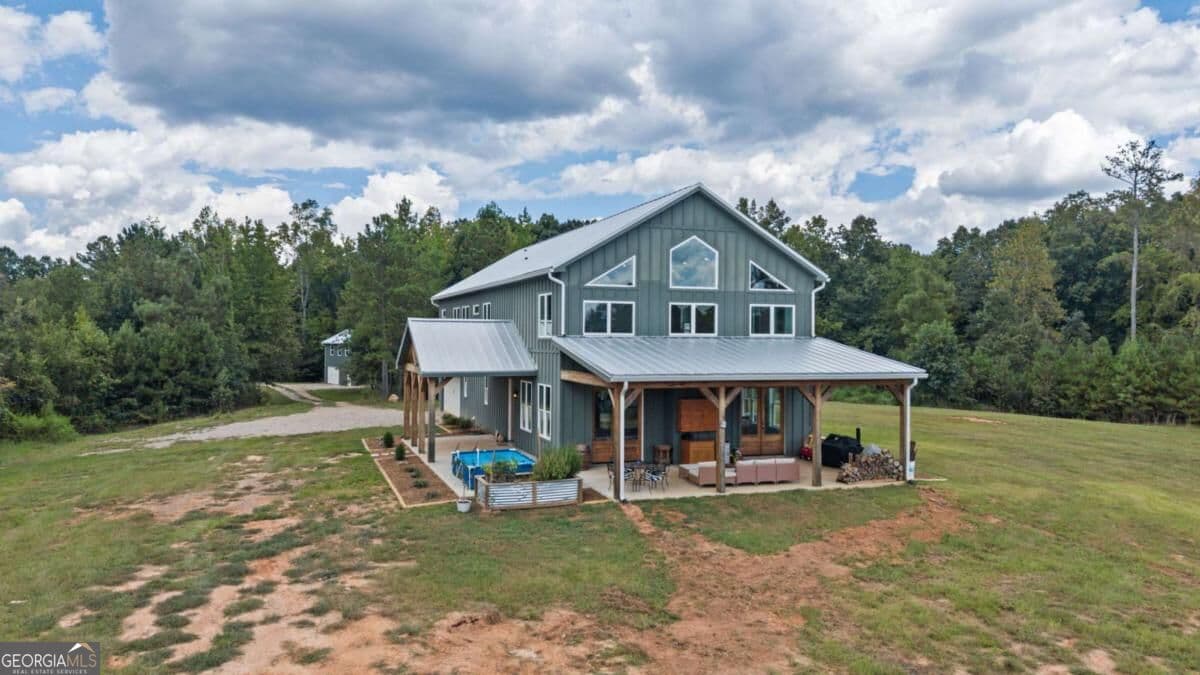 4 bedroom, 3.5 bathroom, 3,288 sq ft single family residence for sale at 1032 Washington Road, Lexington, GA 30648 — photo 6