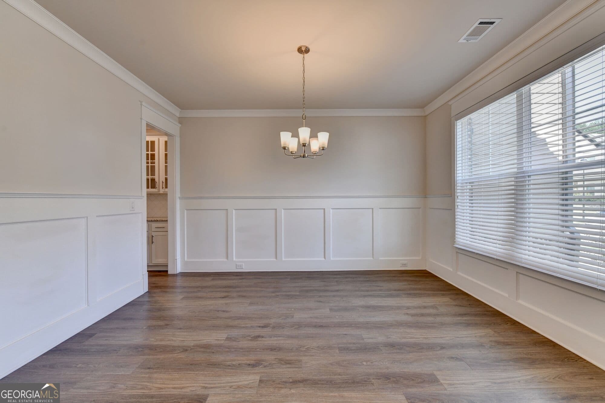 5 bedroom, 4 bathroom, 3,860 sq ft single family residence for sale at 4169 Brookmont Way, Auburn, GA 30011 — photo 9