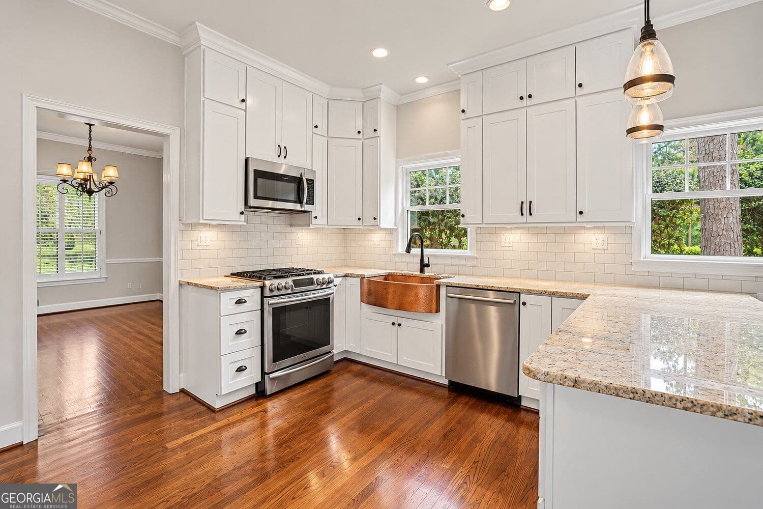 4 bedroom, 3 bathroom, 3,341 sq ft single family residence for sale at 3249 Majestic Circle, Avondale Estates, GA 30002 — photo 8