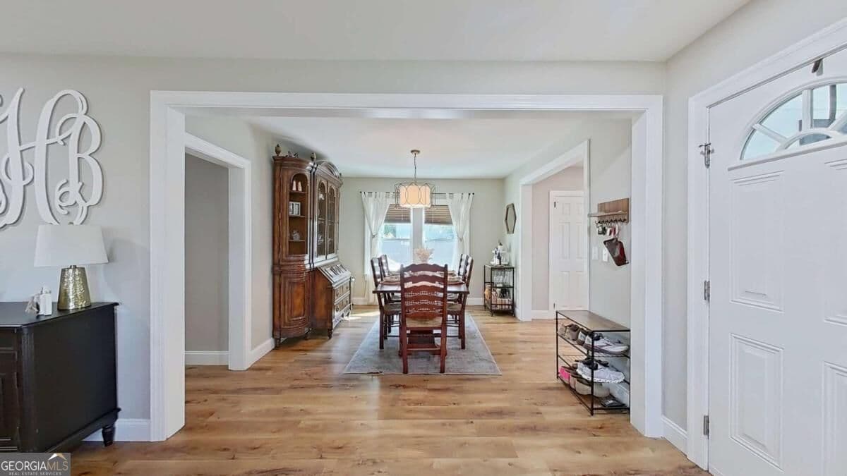 3 bedroom, 2 bathroom, 1,402 sq ft single family residence for sale at 116 Glenwood Drive, Thomasville, GA 31792 — photo 7