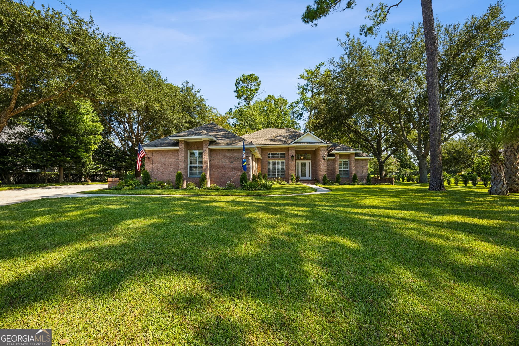 3 bedroom, 2.5 bathroom, 2,410 sq ft single family residence under contract at 513 Cardinal Circle, St. Marys, GA 31558 — photo 2