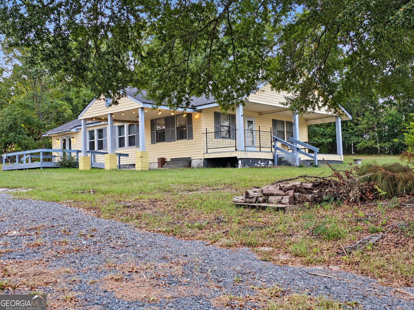 2 bedroom, 1 bathroom, 1,550 sq ft single family residence for sale at 7056 Geneva Highway, Box Springs, GA 31801 — photo 3