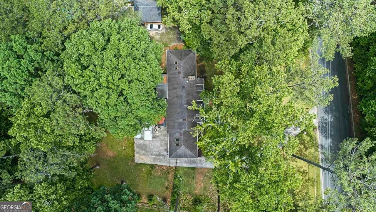 4 bedroom, 3.5 bathroom, 2,901 sq ft single family residence for sale at 3499 Prince George Street, East Point, GA 30344 — photo 5