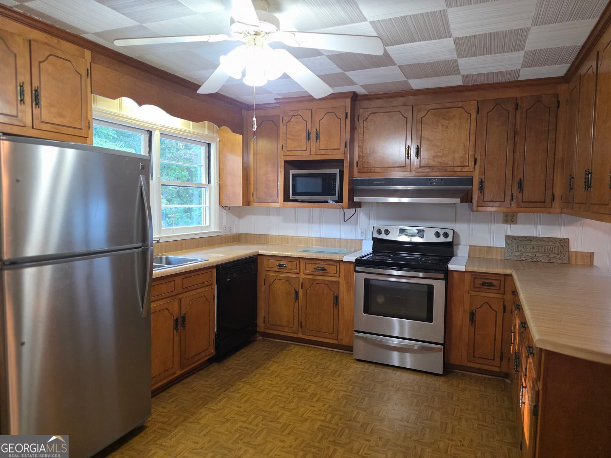4 bedroom, 2 bathroom, 2,176 sq ft single family residence for sale at 126 East Side, Tallapoosa, GA 30176 — photo 5