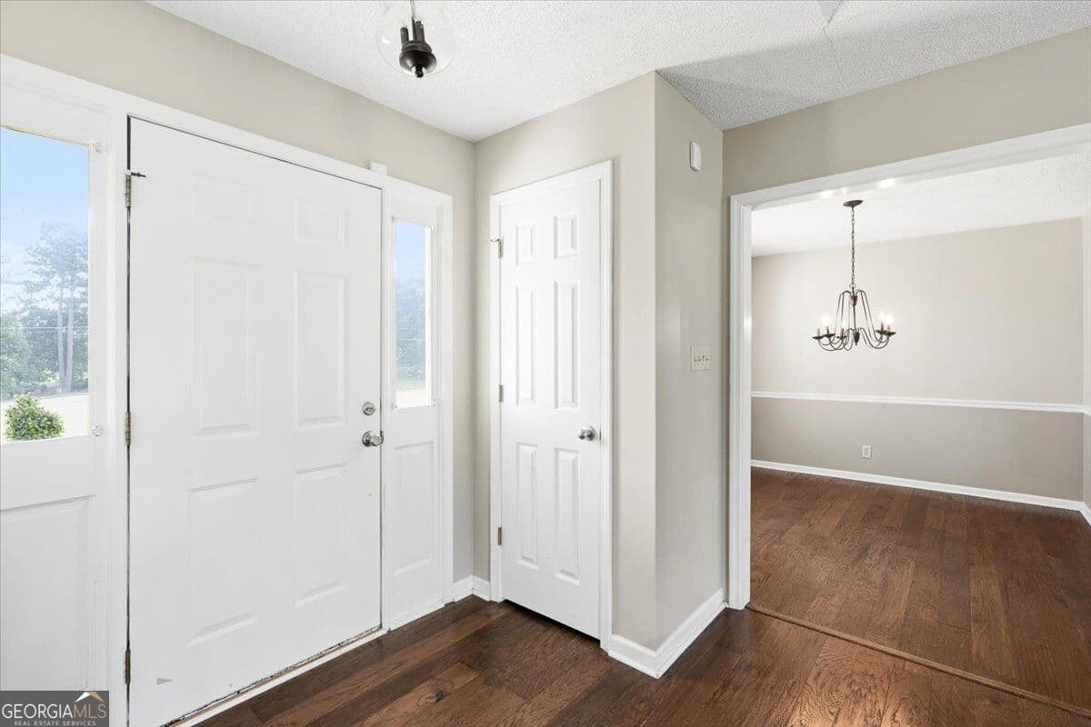 3 bedroom, 2 bathroom, 1,716 sq ft single family residence for sale at 106 Stonegables Drive, Gray, GA 31032 — photo 6