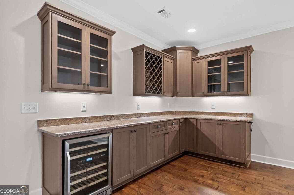 3 bedroom, 3 bathroom, 3,154 sq ft single family residence under contract at 151 Sinclair Circle, Eatonton, GA 31024 — photo 10