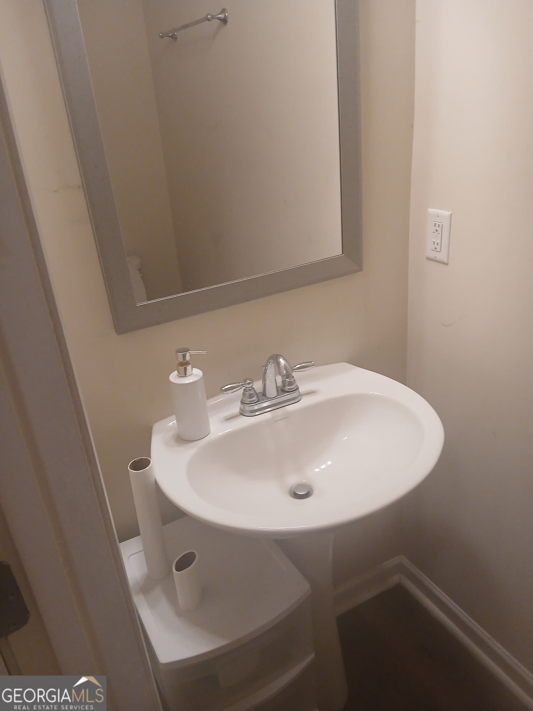 4 bedroom, 2.5 bathroom, 2,882 sq ft single family residence for sale at 2565 Bear Mountain Street, Lithonia, GA 30058 — photo 7