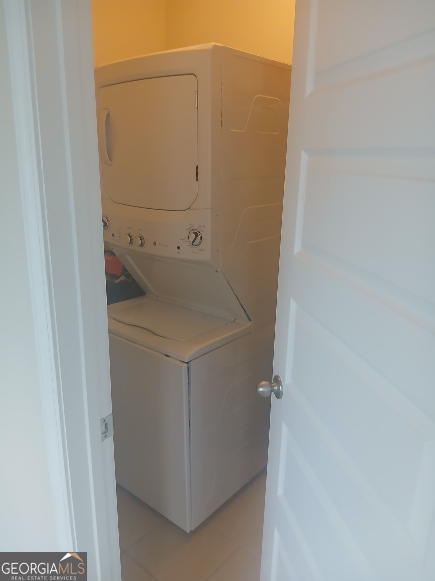 4 bedroom, 2.5 bathroom, 2,882 sq ft single family residence for sale at 2565 Bear Mountain Street, Lithonia, GA 30058 — photo 10