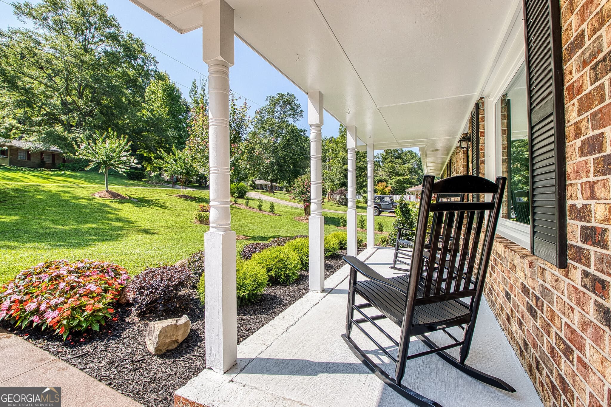 3 bedroom, 2 bathroom, 1,580 sq ft single family residence for sale at 27 Lynhaven Drive, Newnan, GA 30263 — photo 5