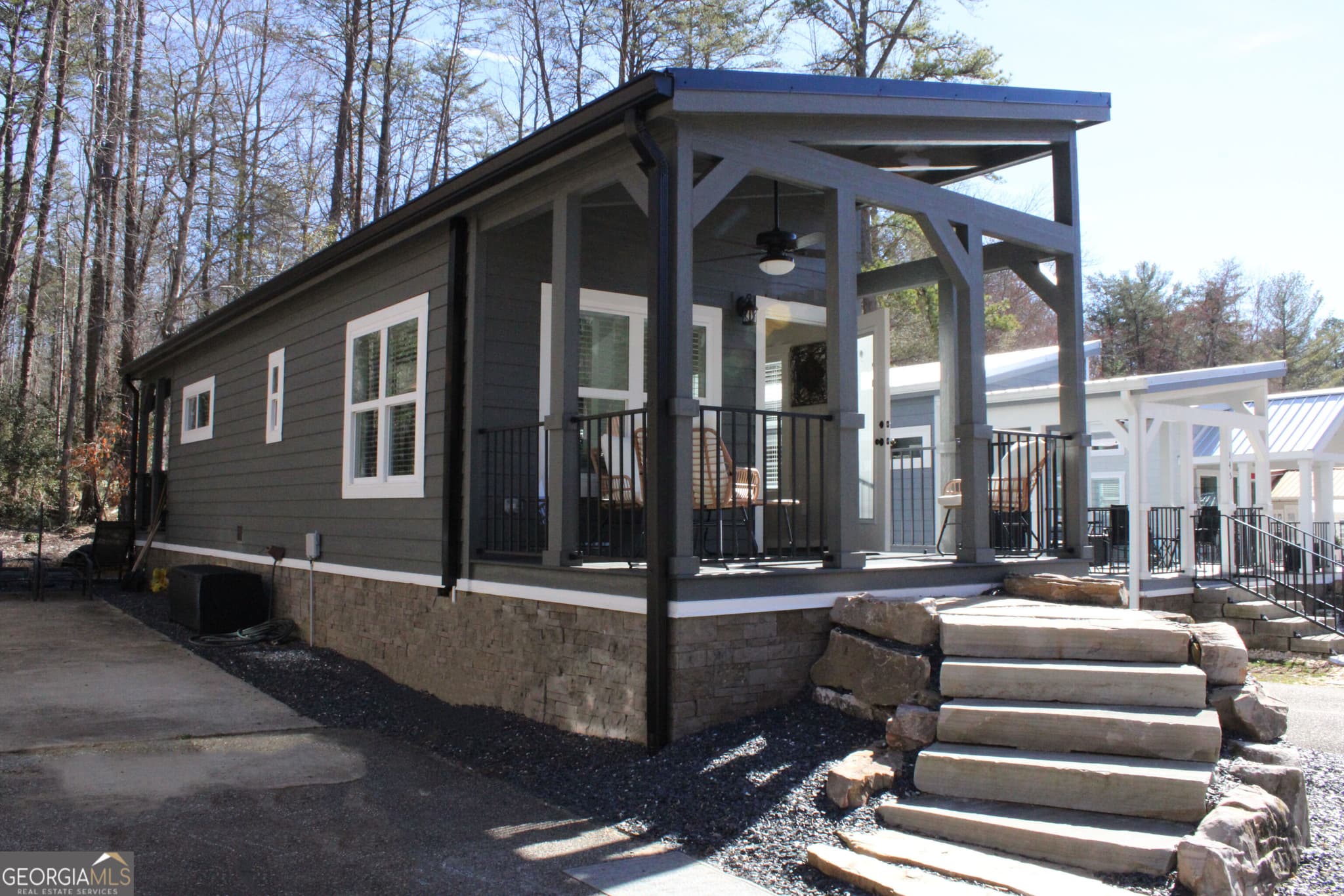 1 bedroom, 1 bathroom, 396 sq ft single family residence for sale at 4960 Laurel Lodge Road #46, Clarkesville, GA 30523 — photo 2