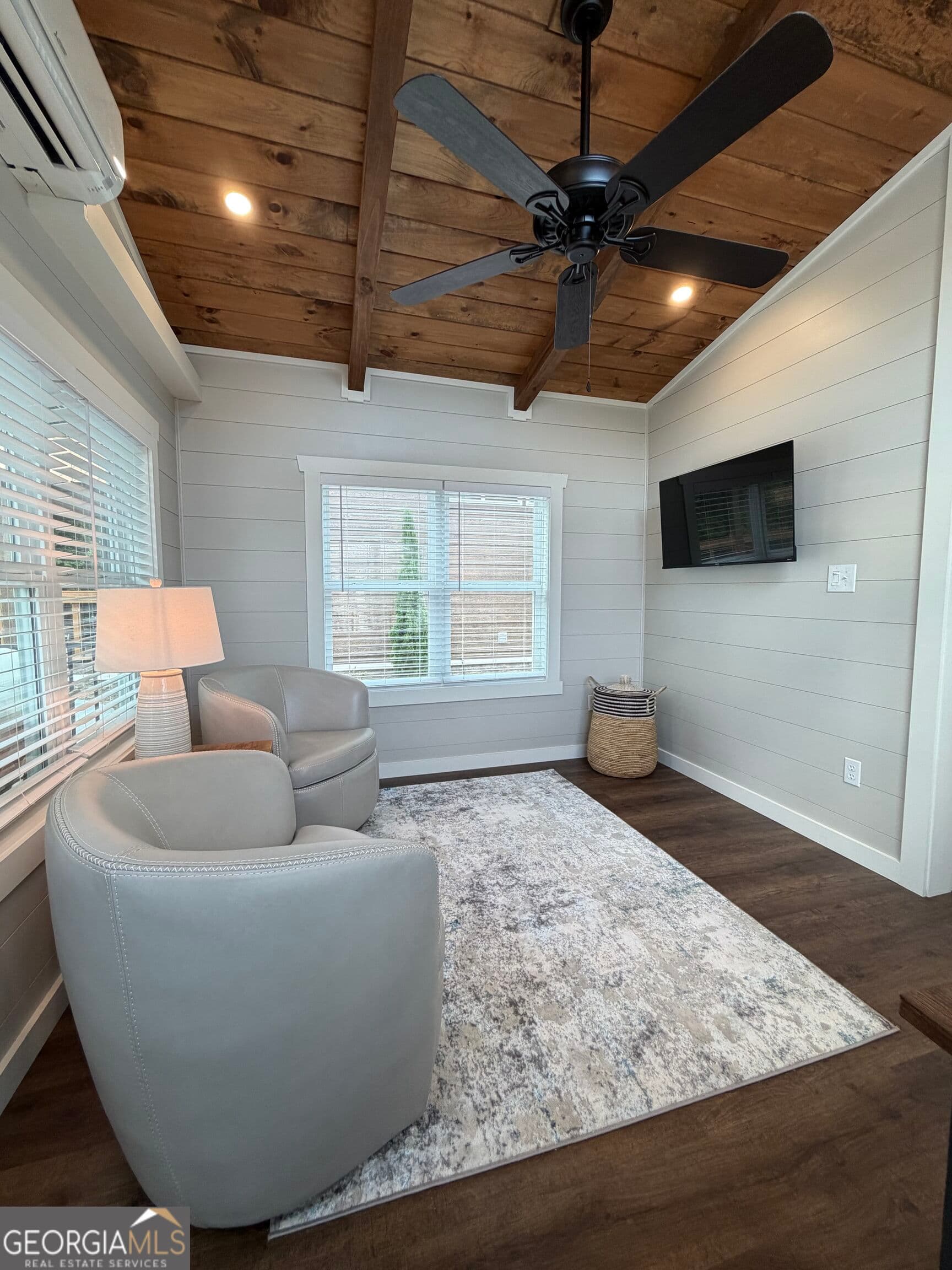 1 bedroom, 1 bathroom, 396 sq ft single family residence for sale at 4960 Laurel Lodge Road #46, Clarkesville, GA 30523 — photo 6