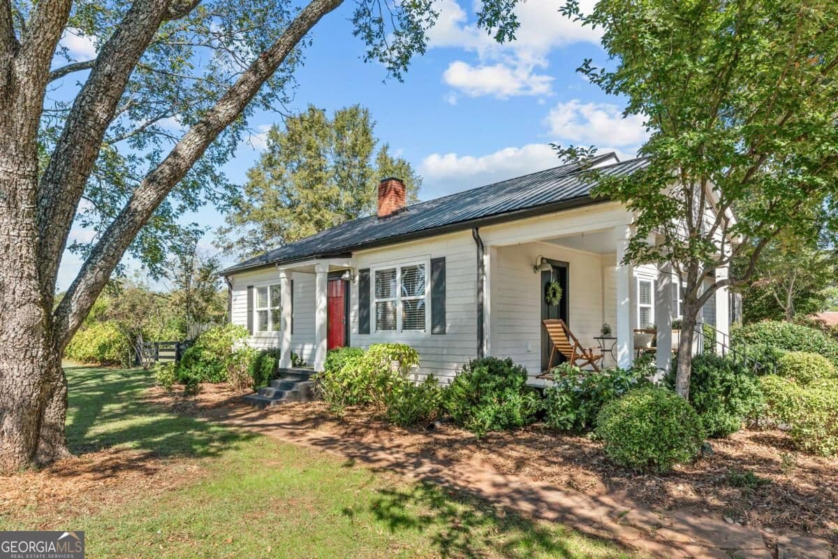 4 bedroom, 3 bathroom, 1,988 sq ft farm for sale at 3131 Greensboro Highway, Watkinsville, GA 30677
