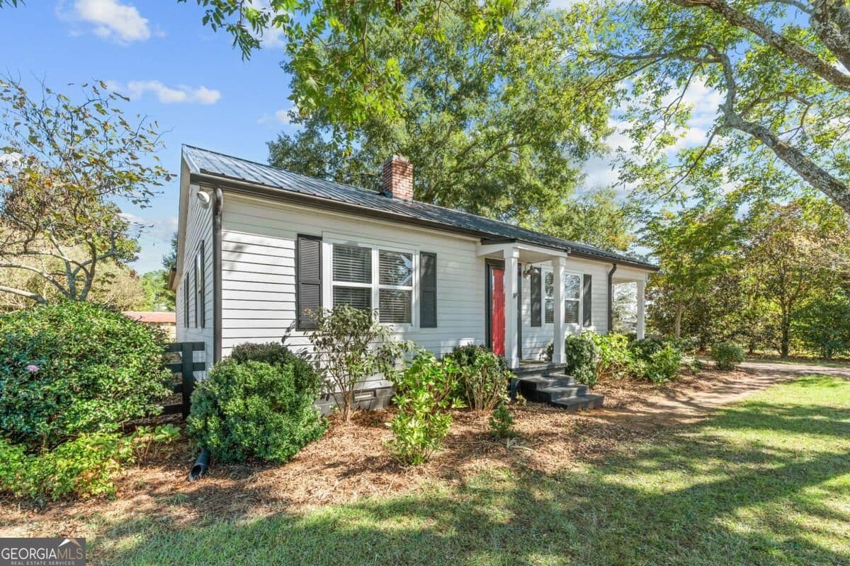 4 bedroom, 3 bathroom, 1,988 sq ft farm for sale at 3131 Greensboro Highway, Watkinsville, GA 30677 — photo 5