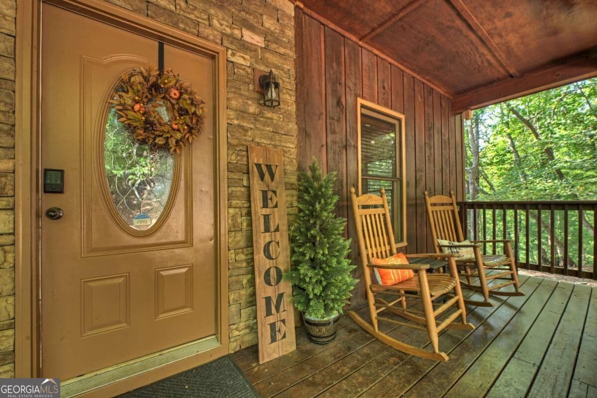 4 bedroom, 3 bathroom, 3,237 sq ft cabin,single family residence for sale at 1503 Garnet Drive, Ellijay, GA 30540 — photo 7