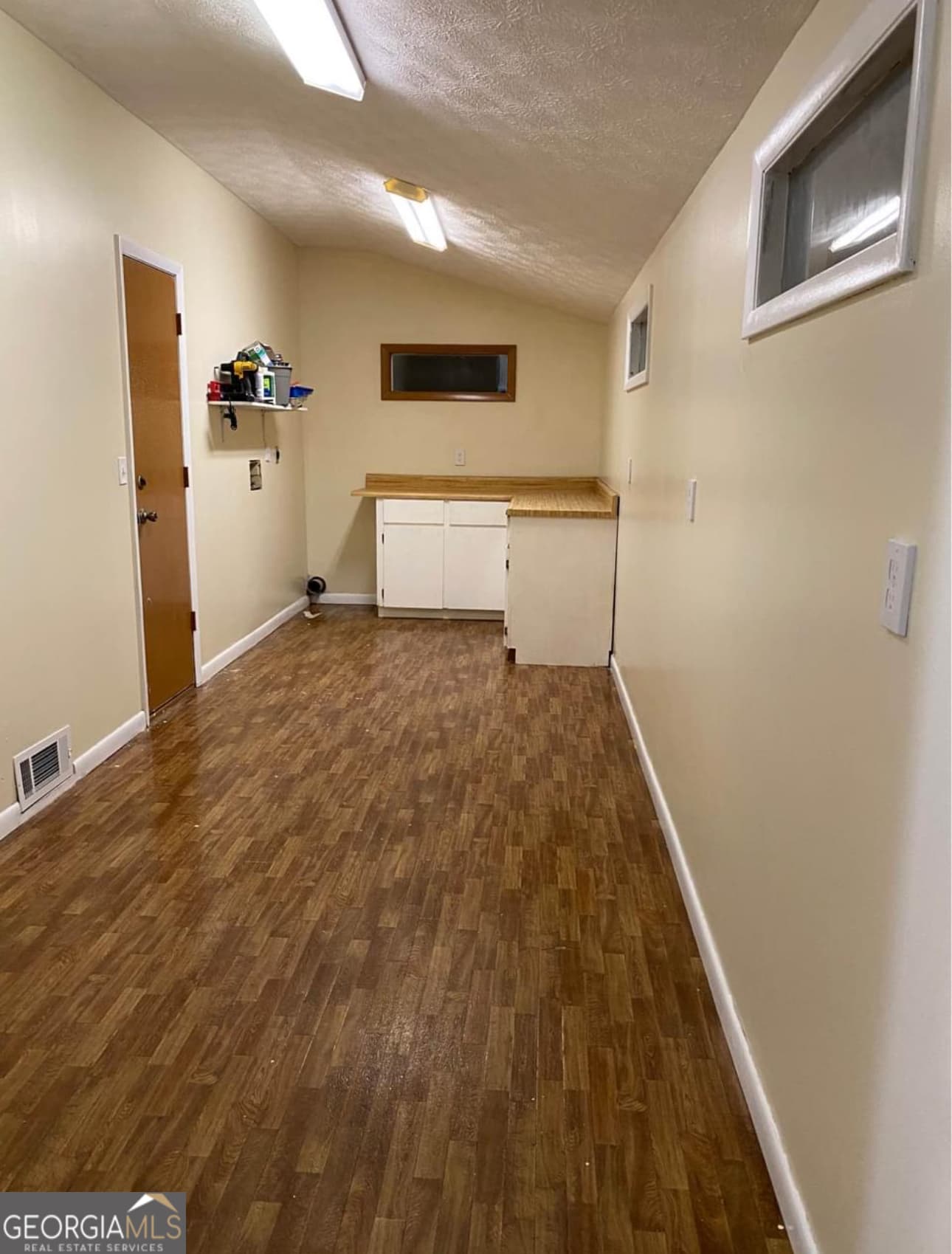 3 bedroom, 1 bathroom, 1,040 sq ft single family residence for sale at 103 Jones Place, Warner Robins, GA 31088 — photo 4