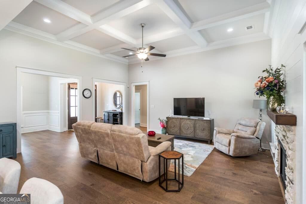 4 bedroom, 3 bathroom, 2,400 sq ft single family residence for sale at 104 Gracetree Way, Kathleen, GA 31047 — photo 8