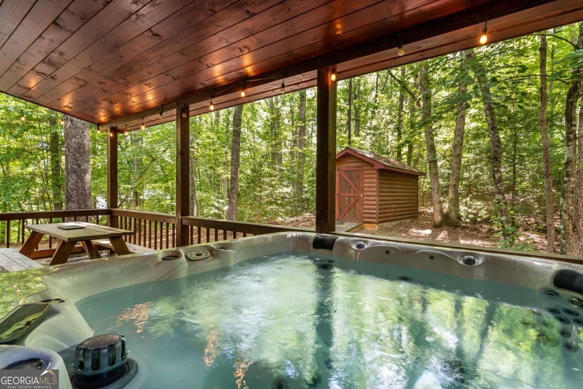 3 bedroom, 3 bathroom, 1,656 sq ft cabin,single family residence for sale at 162 Little Falls Drive, Mineral Bluff, GA 30559 — photo 7
