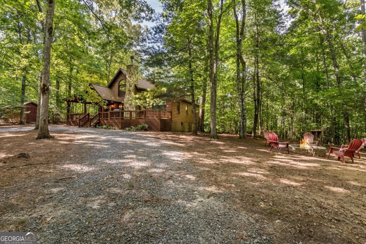 3 bedroom, 3 bathroom, 1,656 sq ft cabin,single family residence for sale at 162 Little Falls Drive, Mineral Bluff, GA 30559 — photo 3