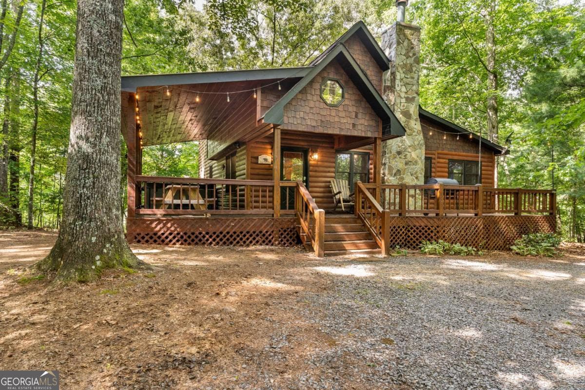 3 bedroom, 3 bathroom, 1,656 sq ft cabin,single family residence for sale at 162 Little Falls Drive, Mineral Bluff, GA 30559