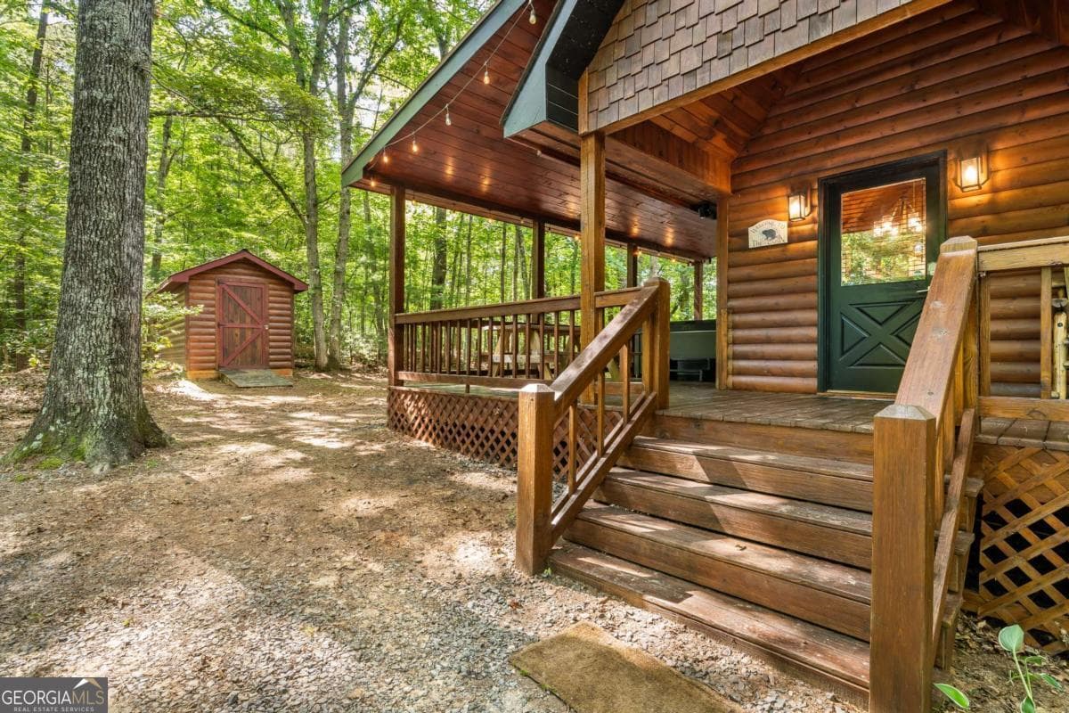 3 bedroom, 3 bathroom, 1,656 sq ft cabin,single family residence for sale at 162 Little Falls Drive, Mineral Bluff, GA 30559 — photo 9