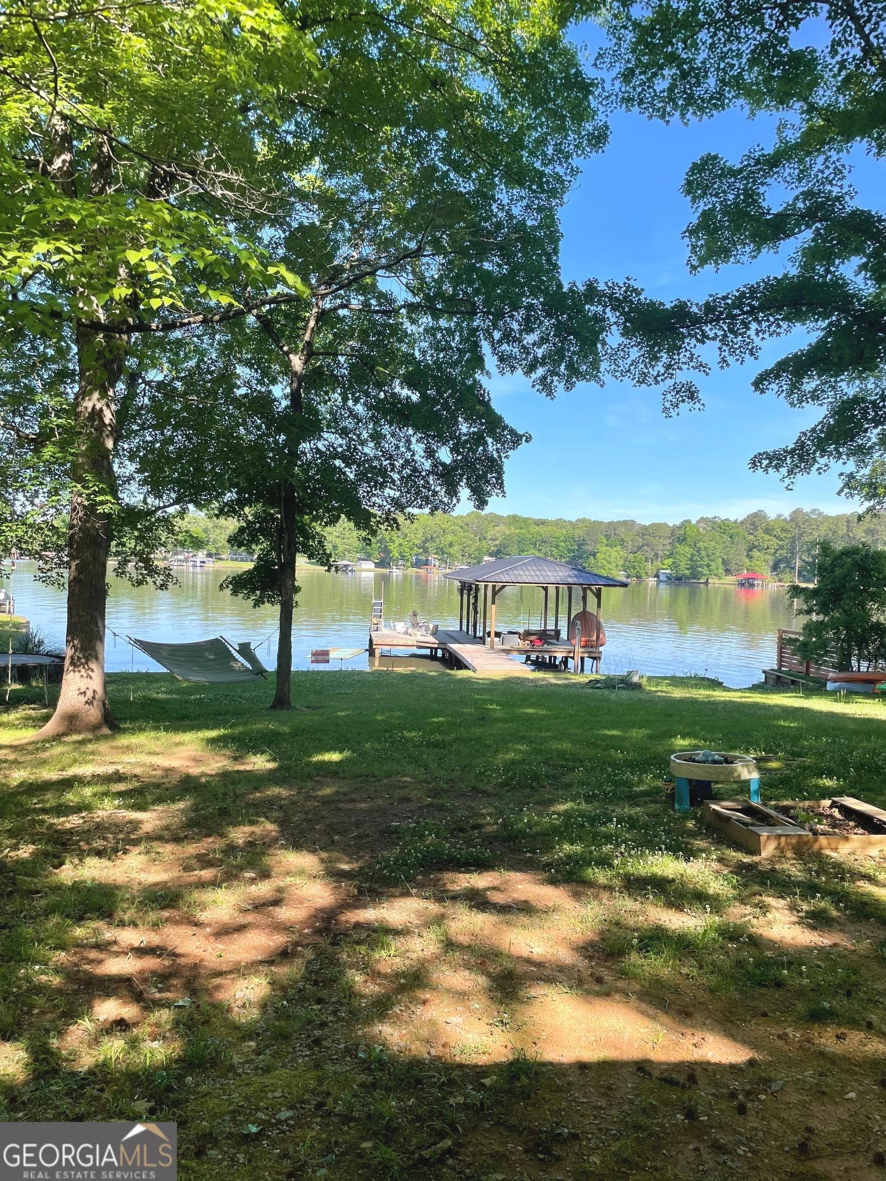 2 bedroom, 1 bathroom, 682 sq ft cabin,single family residence for sale at 337 NW Thomas Drive, Eatonton, GA 31024 — photo 2