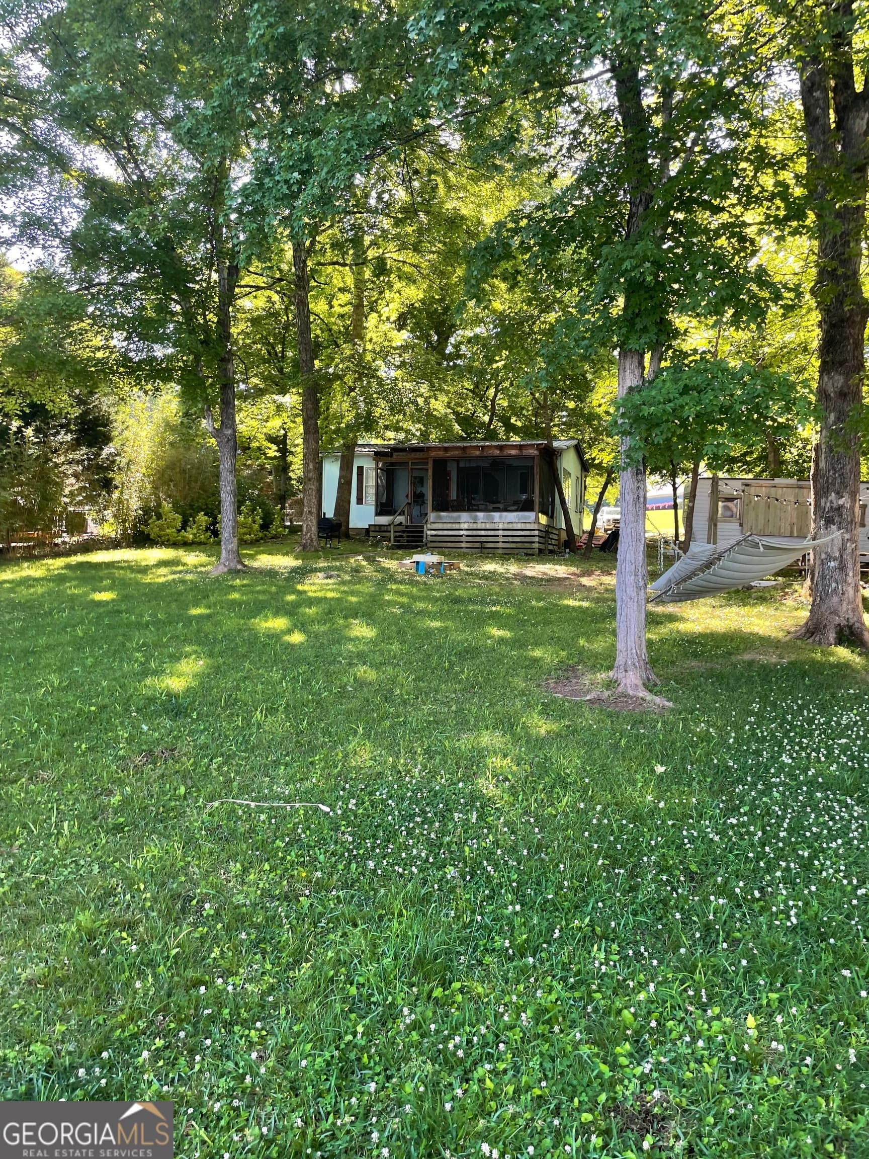 2 bedroom, 1 bathroom, 682 sq ft cabin,single family residence for sale at 337 NW Thomas Drive, Eatonton, GA 31024