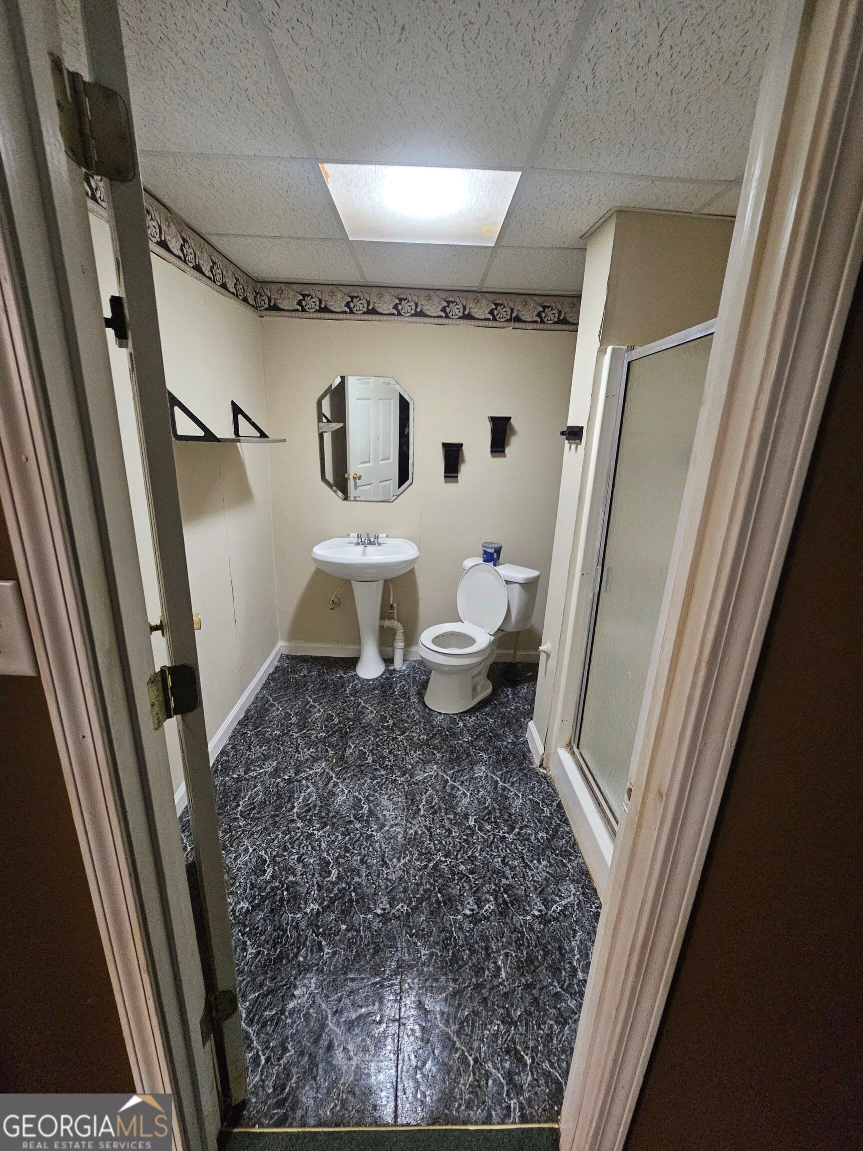3 bedroom, 3 bathroom, 2 sq ft single family residence for sale at 40 Summerwood Lane, Covington, GA 30016 — photo 4