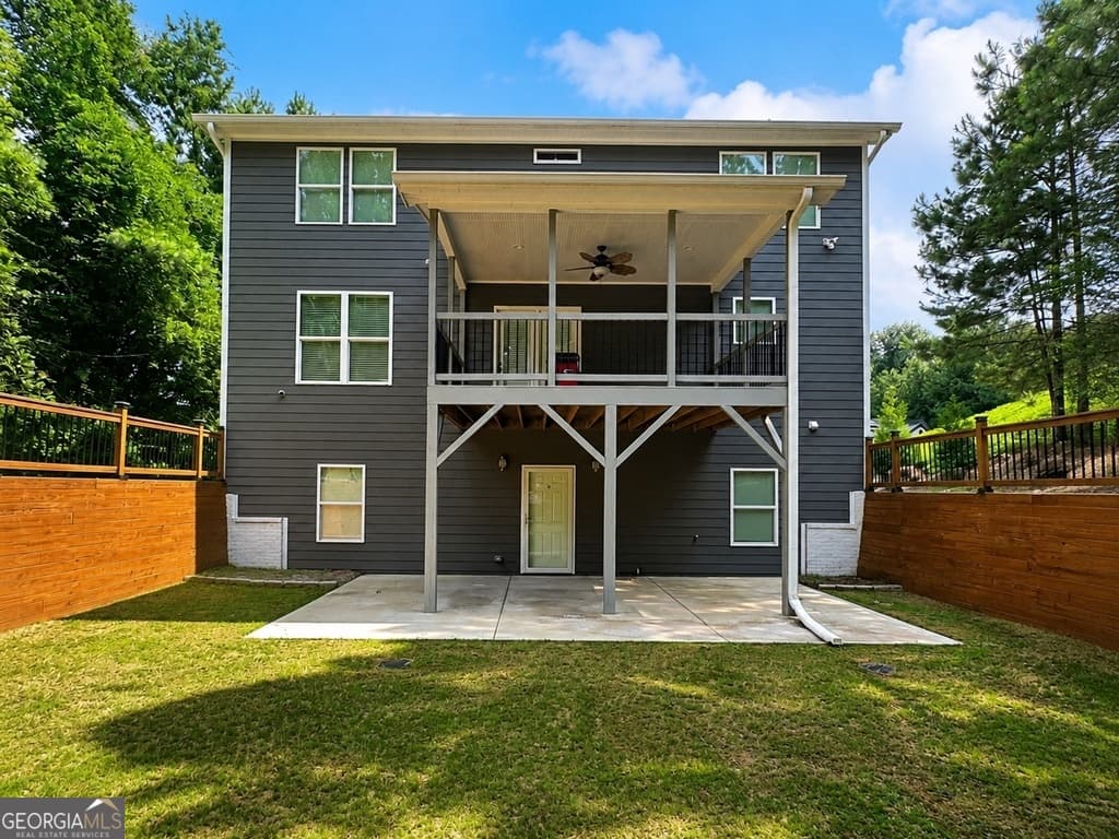 4 bedroom, 2 bathroom, 3,322 sq ft single family residence for sale at 655 Transit Circle, Atlanta, GA 30349 — photo 7