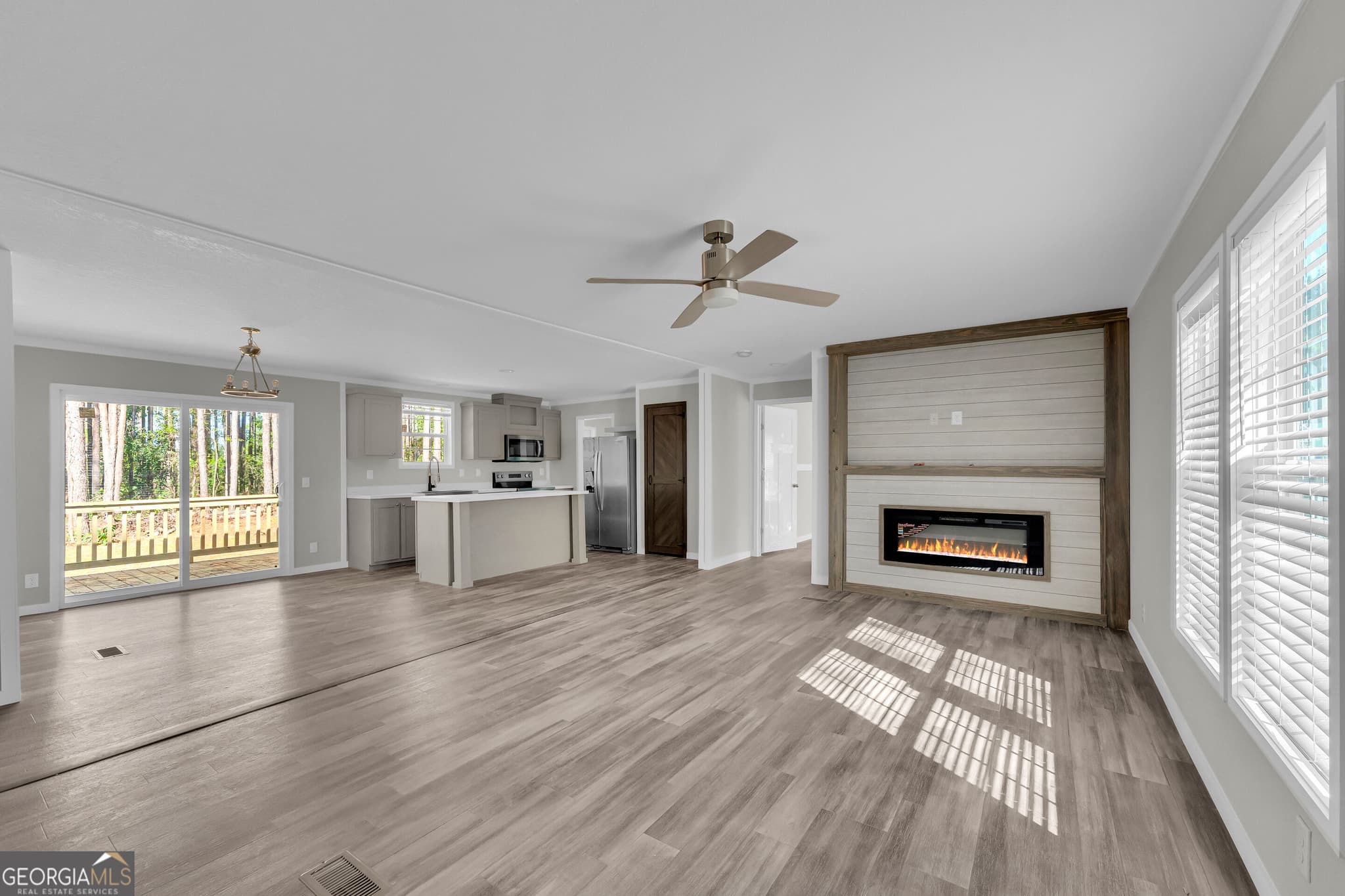 3 bedroom, 2 bathroom, 1,456 sq ft single family residence under contract at 848 Swilling Road, Martin, GA 30557 — photo 6
