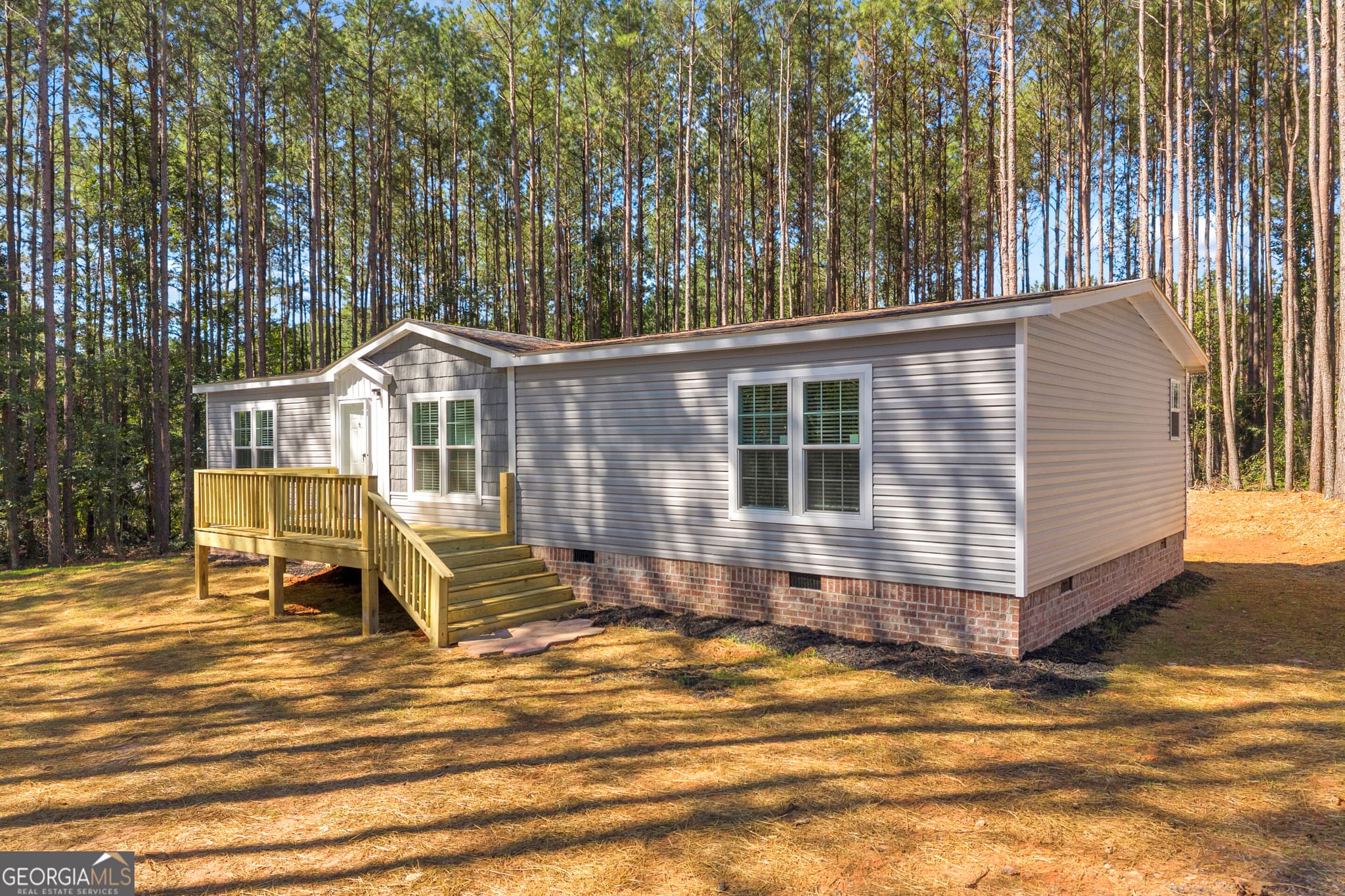 3 bedroom, 2 bathroom, 1,456 sq ft single family residence under contract at 848 Swilling Road, Martin, GA 30557 — photo 3