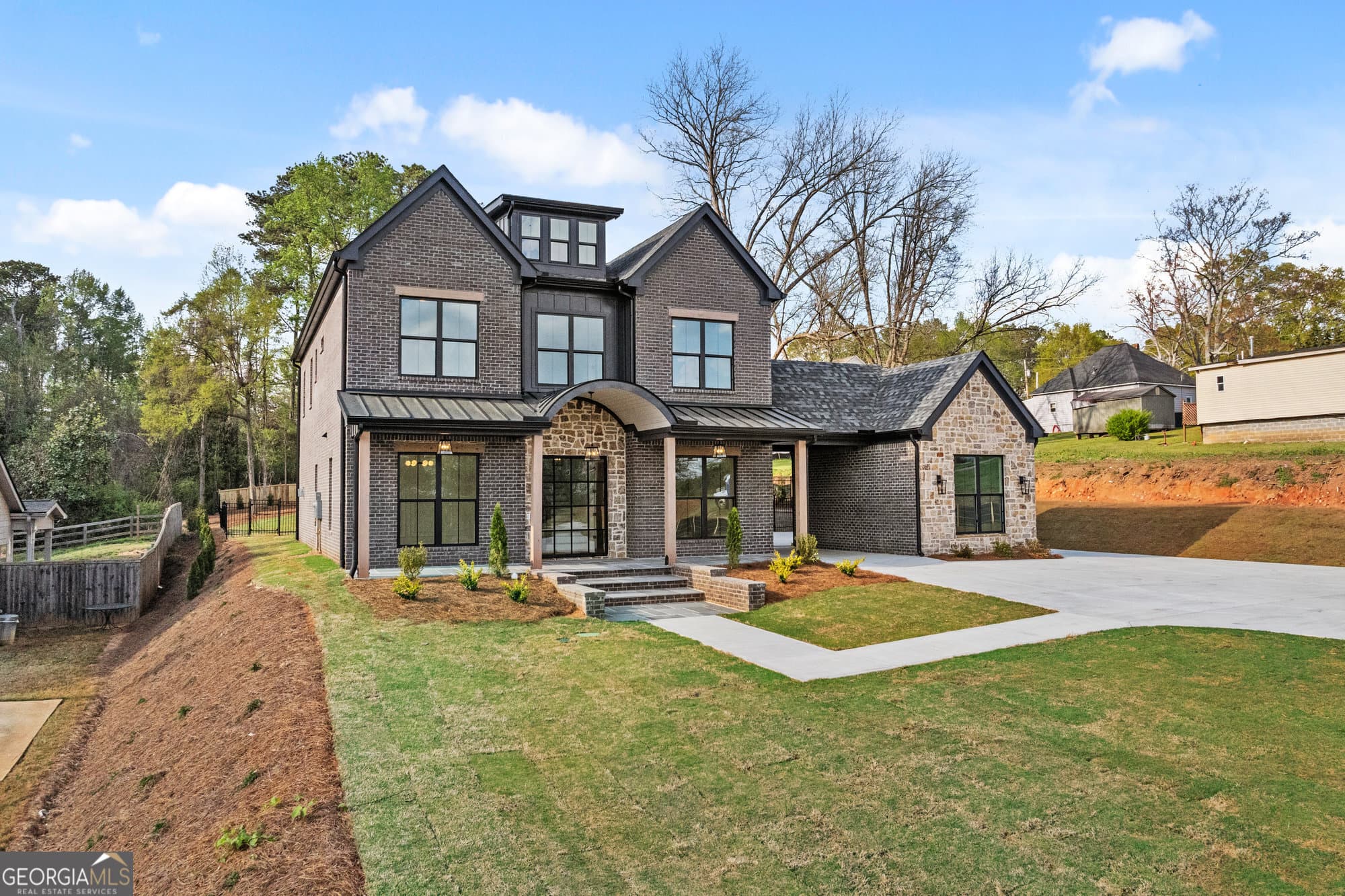 7 bedroom, 8.5 bathroom, 8,600 sq ft single family residence for sale at 3299 Bailey Road, Mulberry, GA 30019 — photo 3