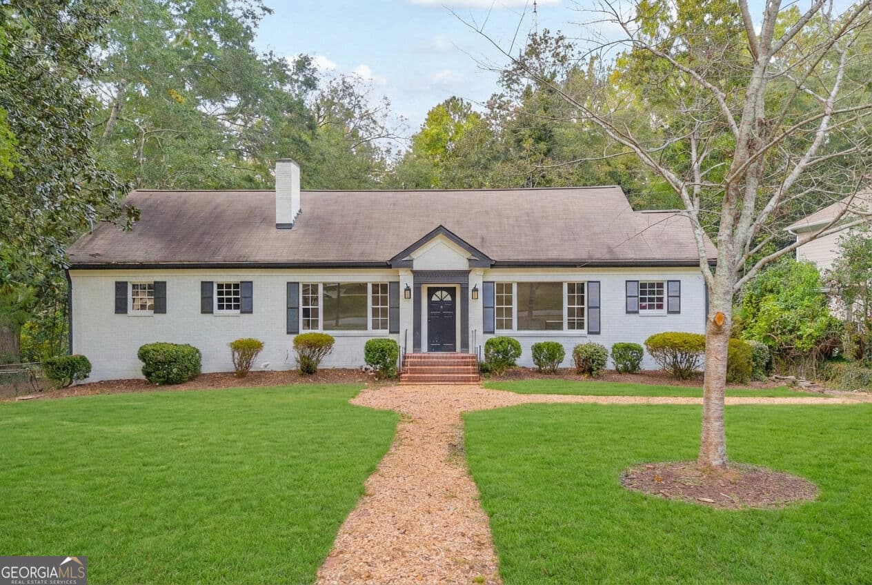 5 bedroom, 4 bathroom, 3,464 sq ft single family residence for sale at 590 Highland Avenue, Athens, GA 30606 — photo 2